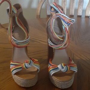 Vince Camuto strappy sandals size 6 and 1/2